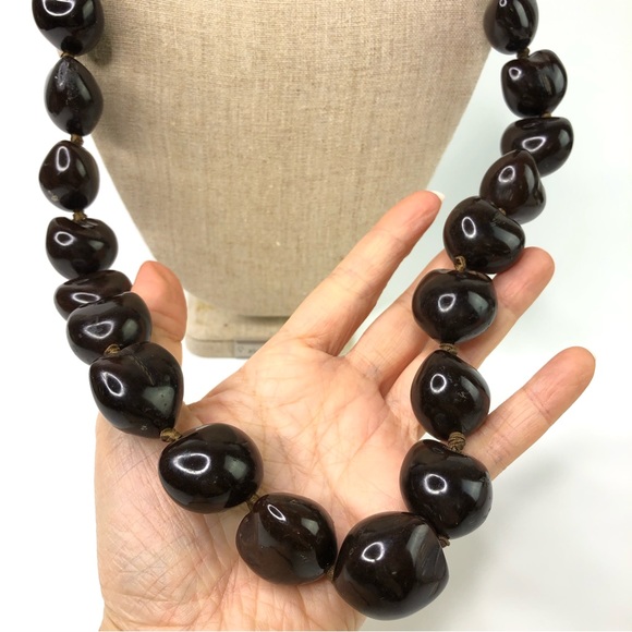 Chunky Hawaiian Kukui Nut Bead Brown Wedding Graduation Luau Hula Party Necklace - Picture 3 of 3